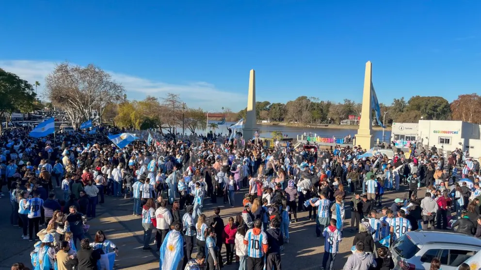 Gualeguaychú festejó el impresionante triunfo argentino en la Costanera
