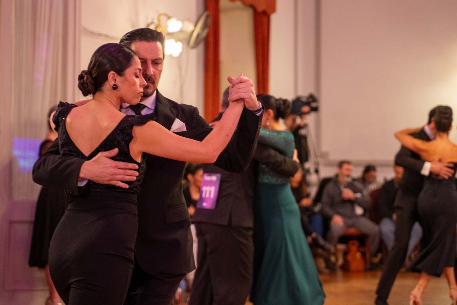Gualeguaychú volvió a latir al ritmo del 2x4 en el marco de las Preliminares Oficiales del Tango BA