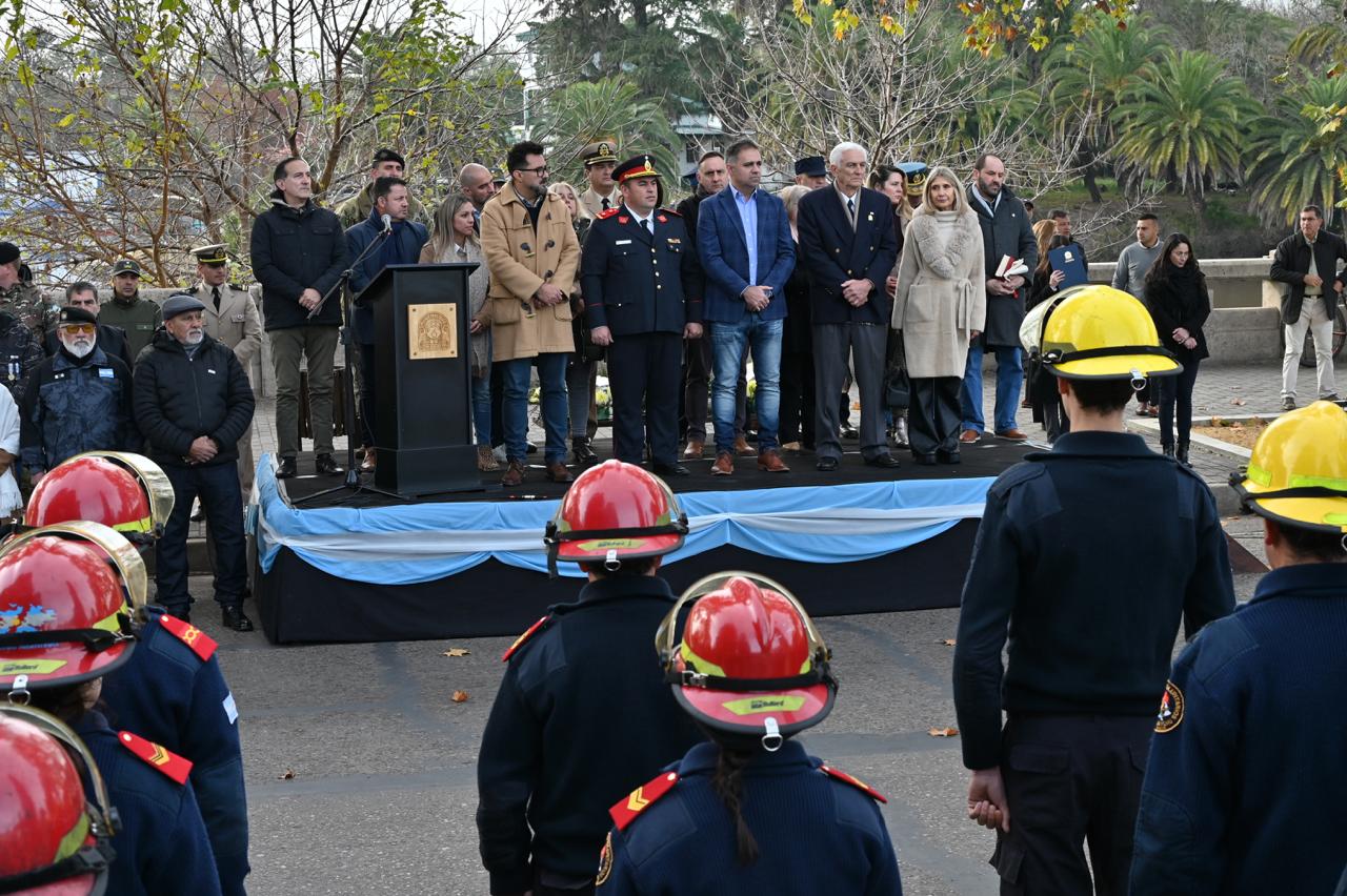 Davico anunció un proyecto para acompañar a Bomberos Voluntarios con una retribución mensual