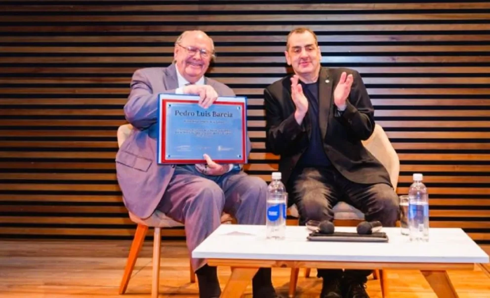 Pedro Luis Barcia fue nombrado Personalidad Emérita de la Cultura